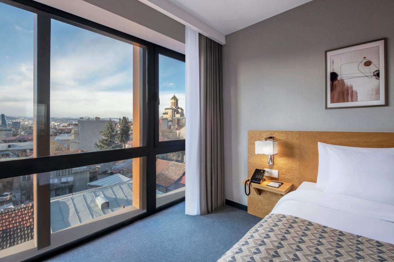 Clocks Hotel Tbilisi Esterno foto