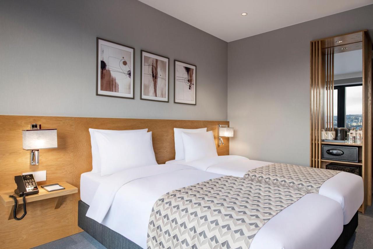 Clocks Hotel Tbilisi Esterno foto