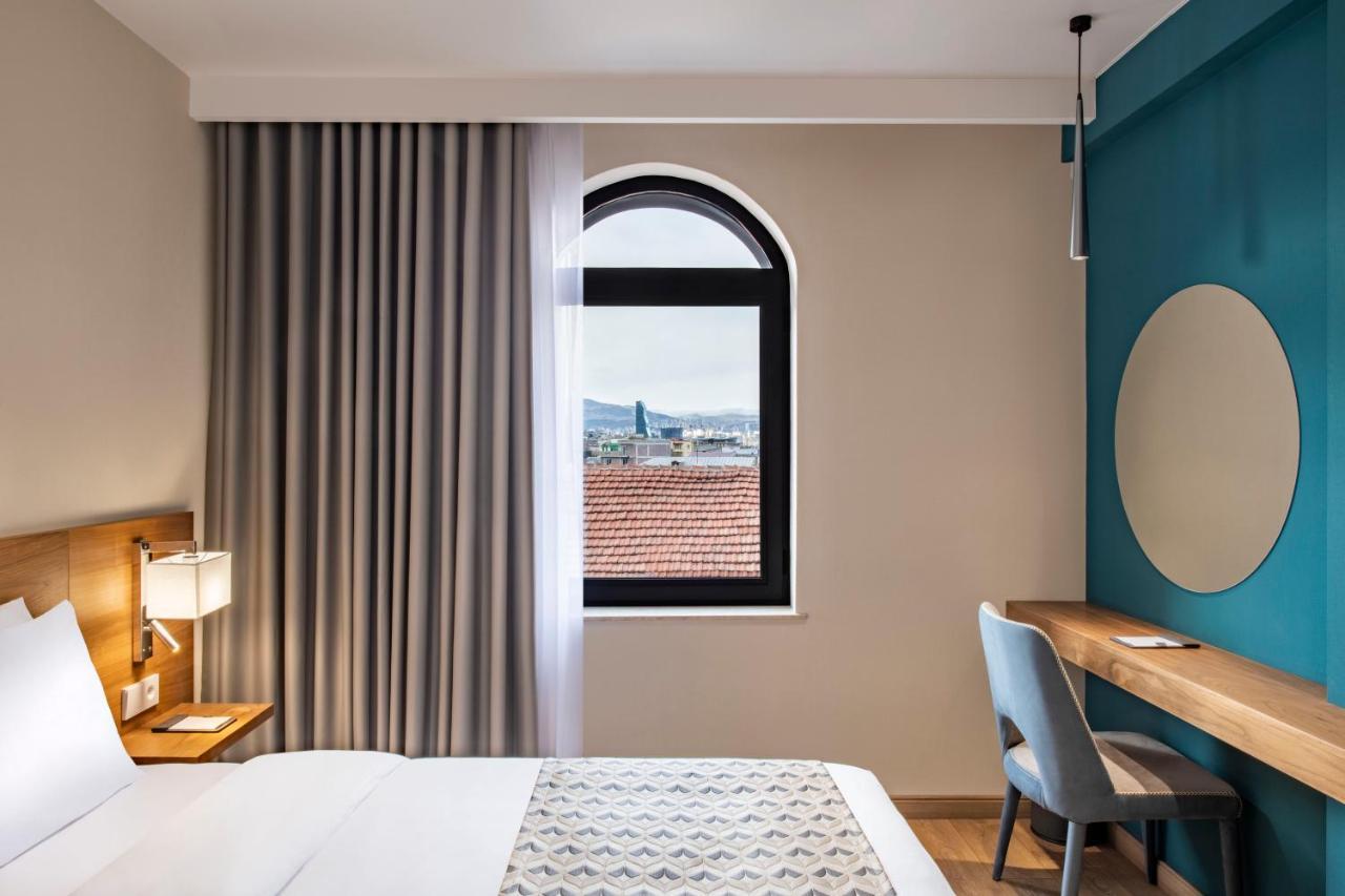 Clocks Hotel Tbilisi Esterno foto